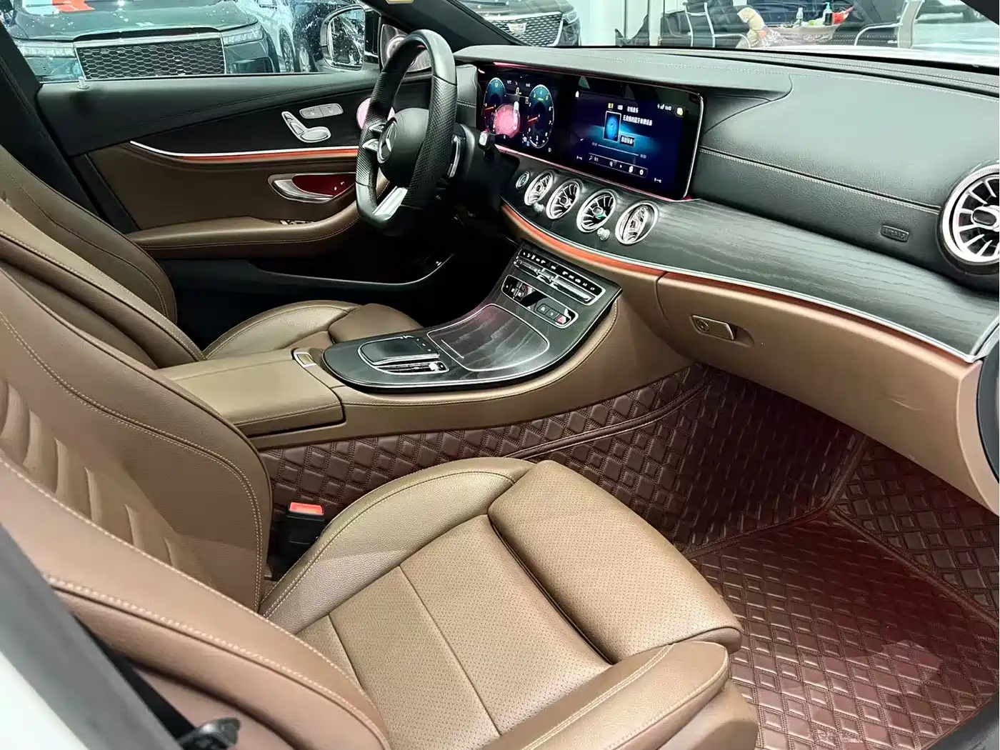 Mercedes-Benz E-Class 2022 E 300 L Sport Fashion фото 8
