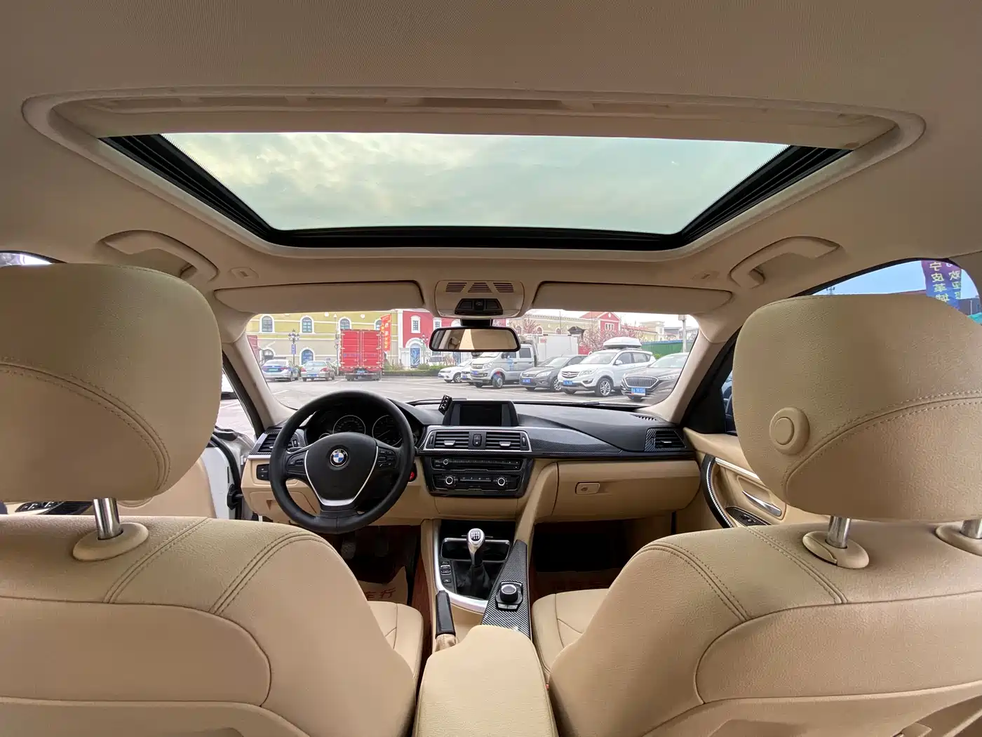 BMW 3 Series 2015 316Li Manual фото 8