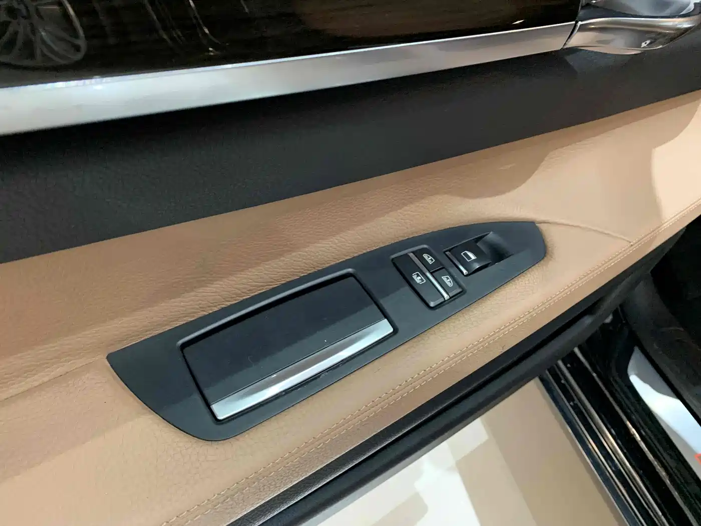 BMW 7 Series 2014 730Li Premium фото 12