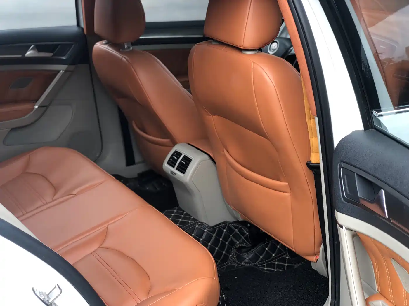 Volkswagen Golf 2015 1.4TSI Automatic Comfort фото 16