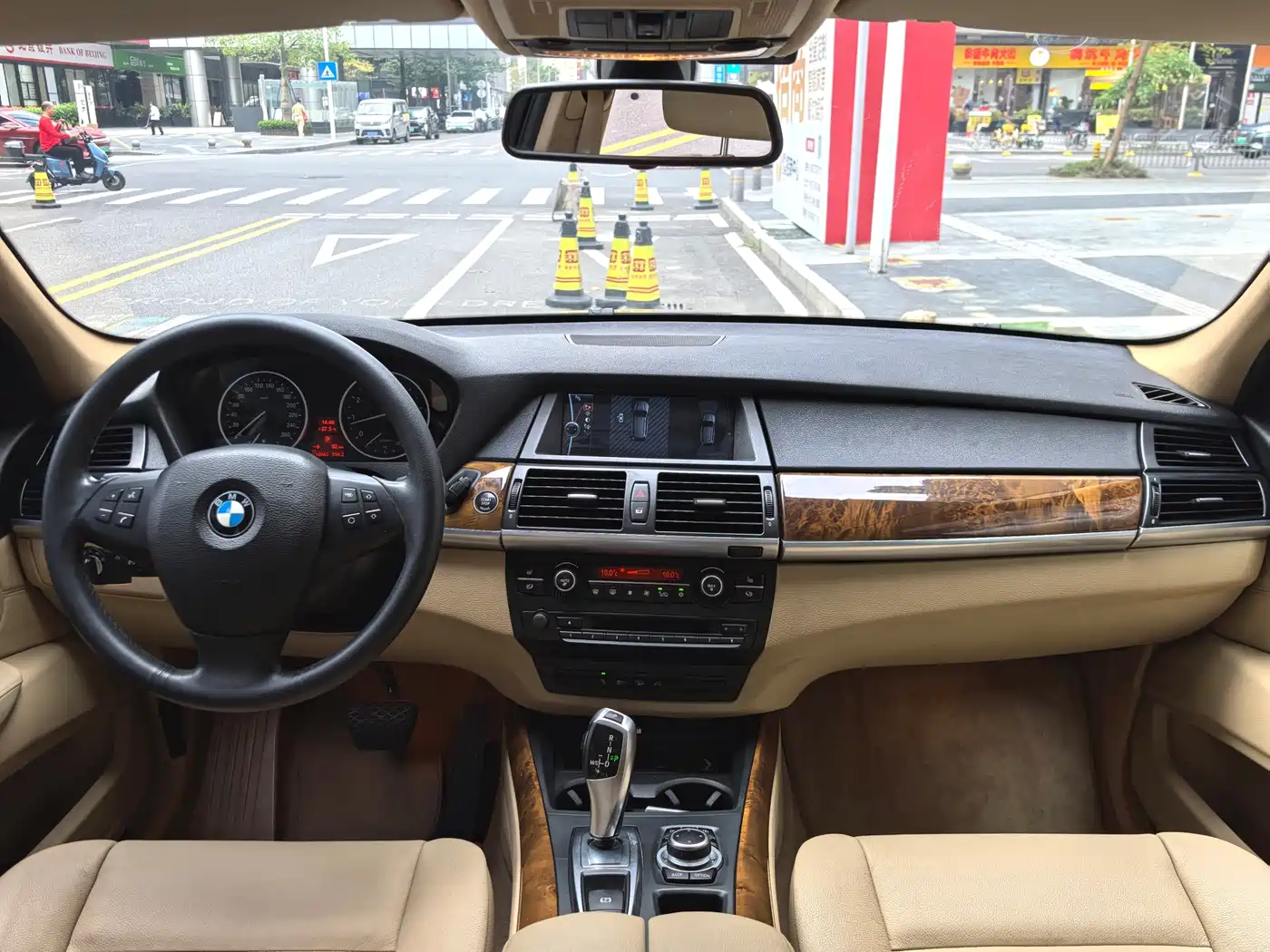 BMW X5 (Import) 2011 xDrive35i Leading Edition фото 3