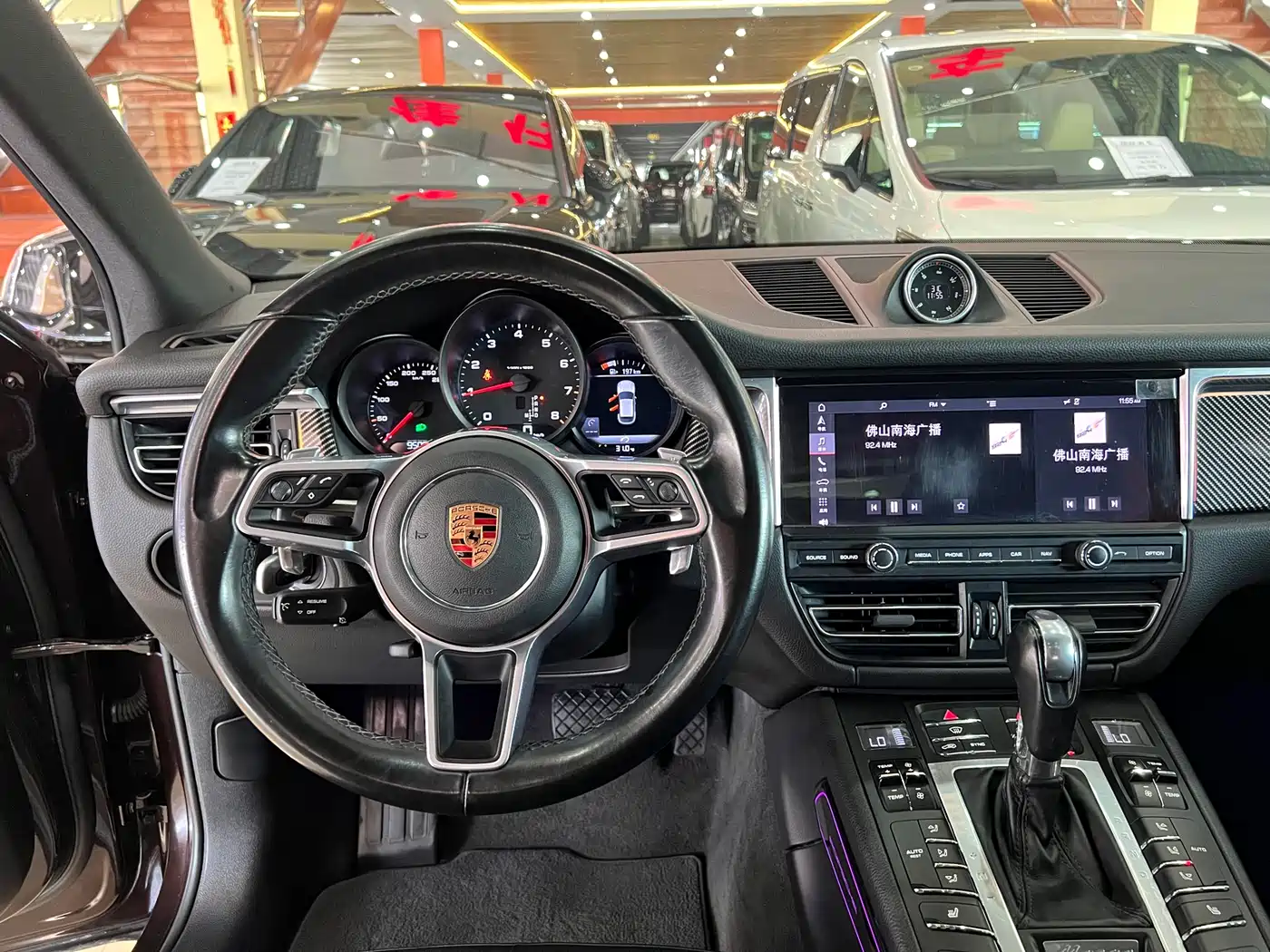 Porsche Macan 2018 Macan 2.0T фото 9