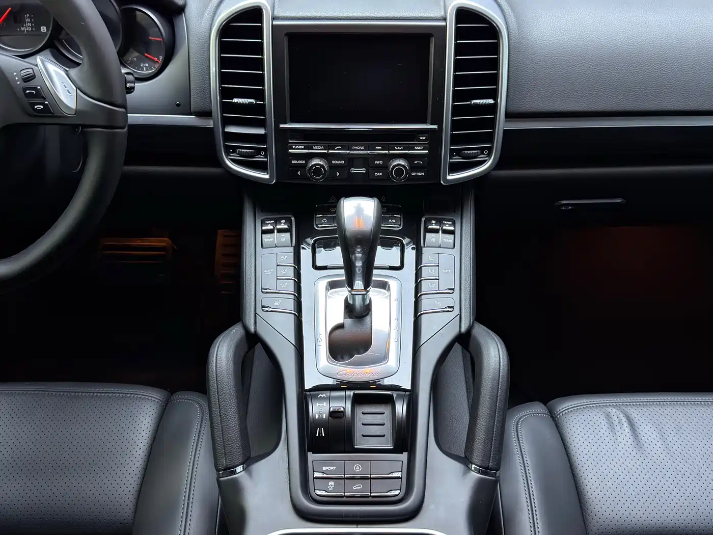Photo 14 - Porsche Cayenne