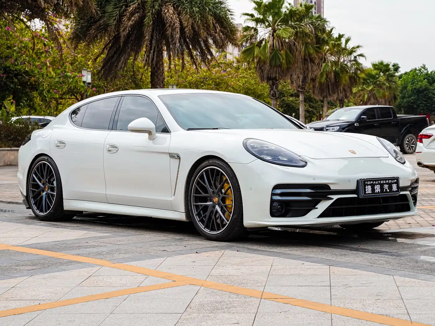 Porsche Panamera 2013 Panamera Platinum Edition 3.6L фото 5