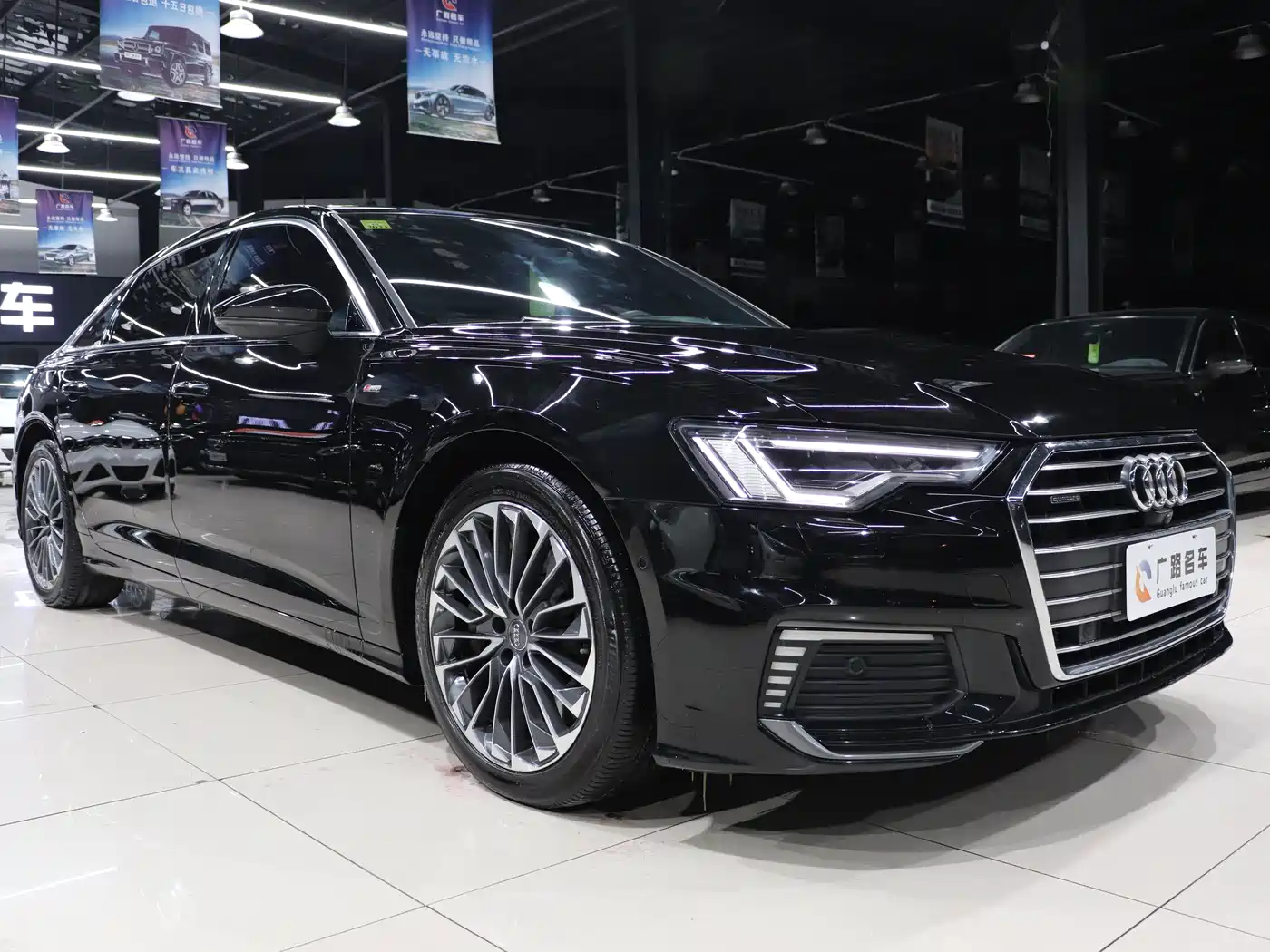 Audi A6L New Energy 2020 55 TFSI e quattro фото 4