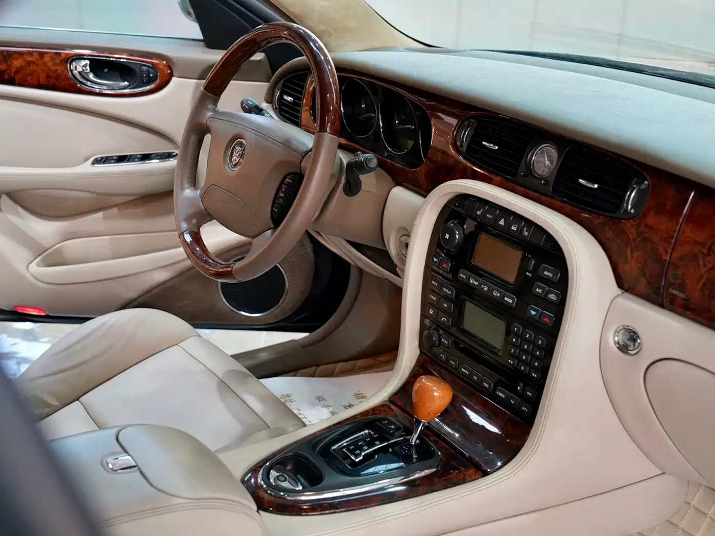 Jaguar XJ 2004 2004 Model XJ8 4.2