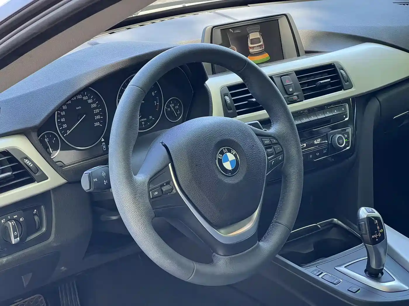BMW 3 Series GT 2016 320i Fashion Style фото 8