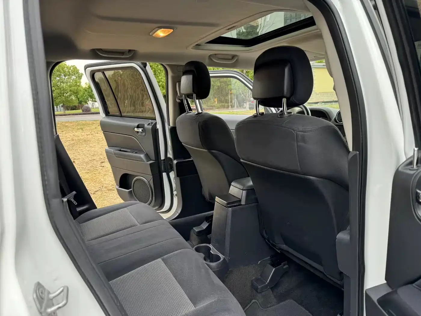 Jeep Patriot 2015 2014 2.0L Sport Enhanced Edition