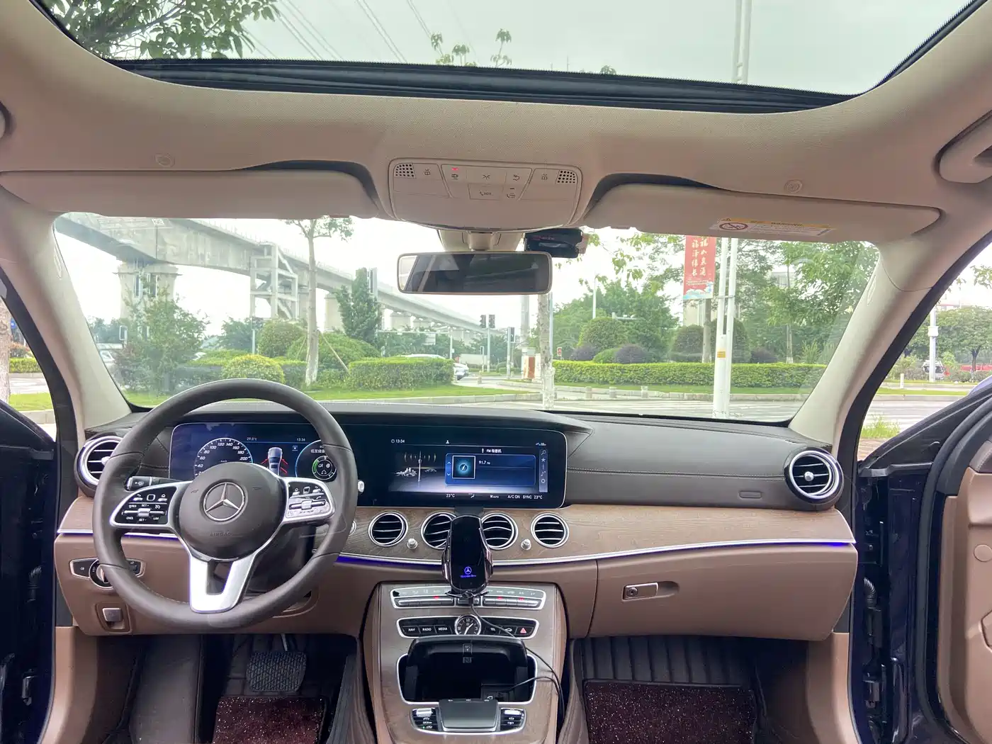 Mercedes-Benz E-Class 2019 E 300 L Luxury фото 11