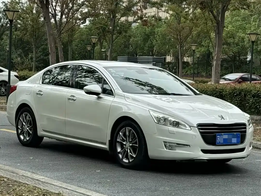 Peugeot 508 2013 2.0L 2nd Anniversary Auto Sunroof Classic Edition фото 3