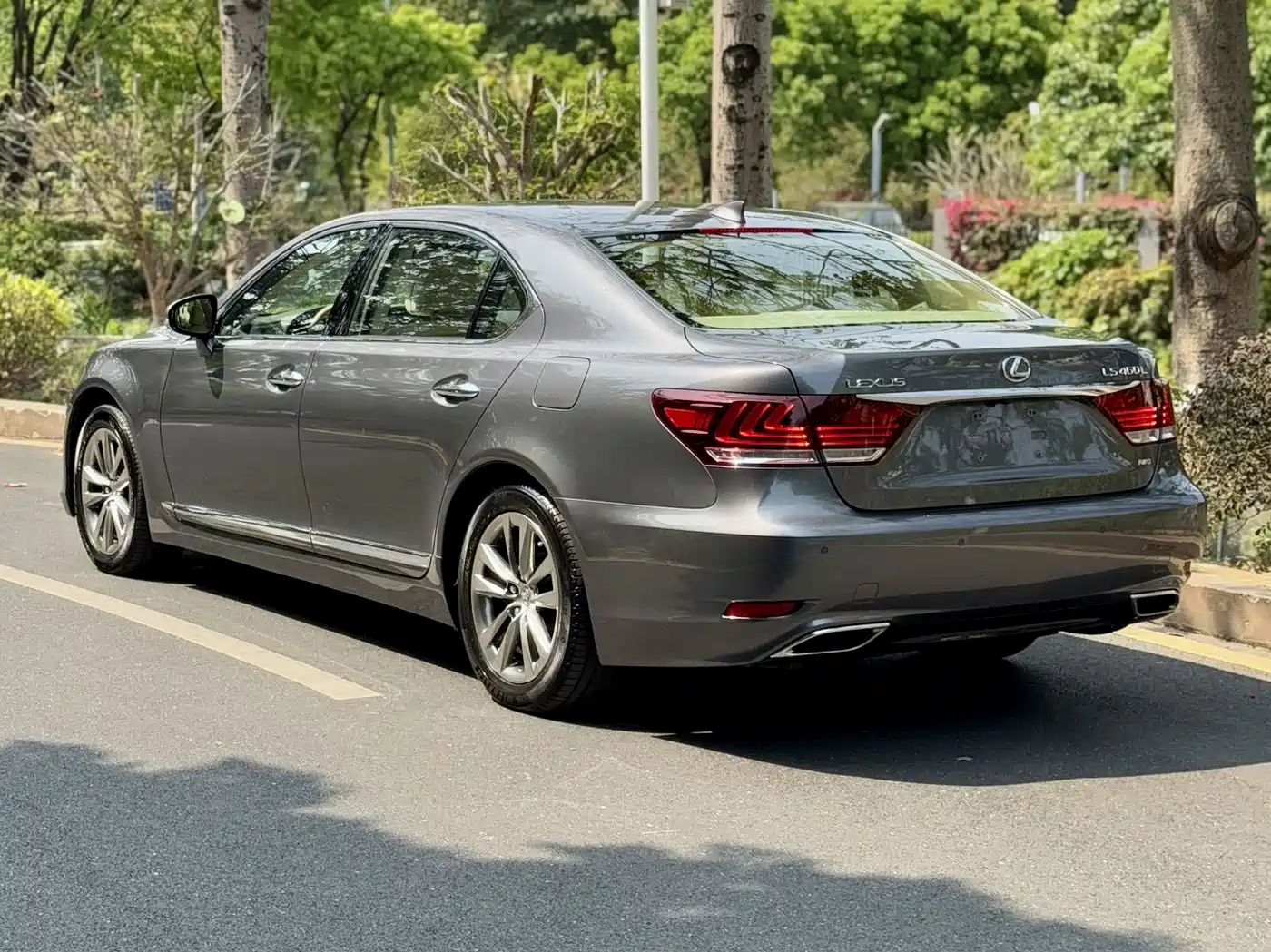 Lexus LS 2016 460L AWD Premium фото 14