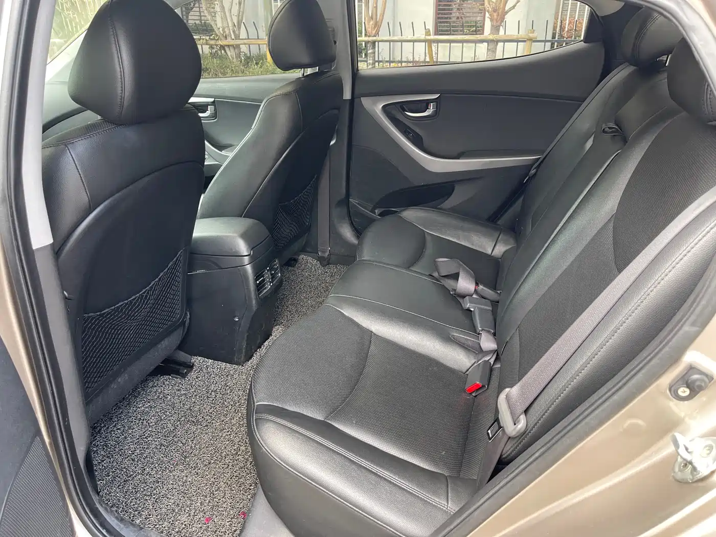 Hyundai Langdong 2015 1.6L Auto Exclusive фото 10
