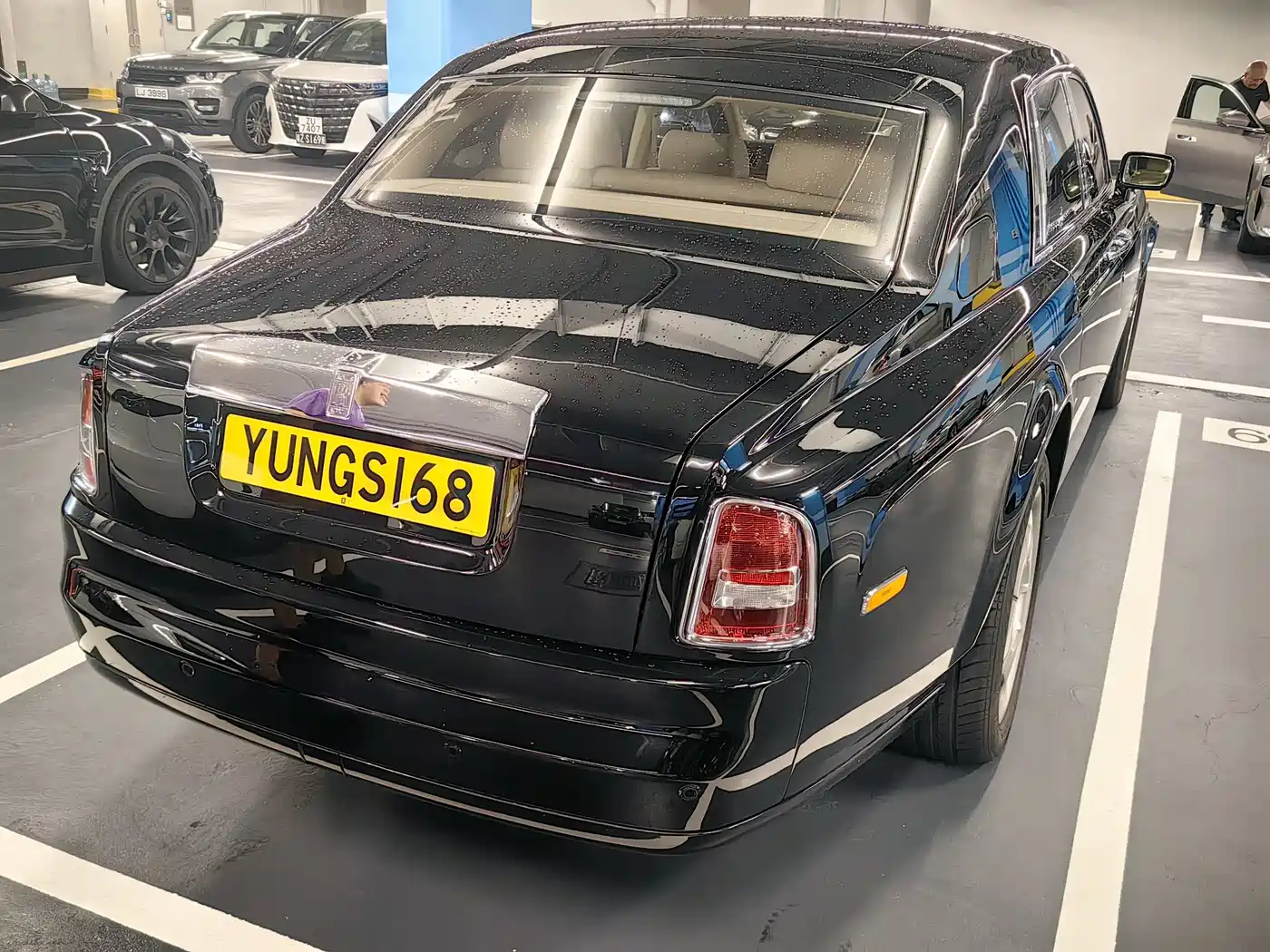 Rolls-Royce Phantom 2006 Model 6.7L Presidential фото 2