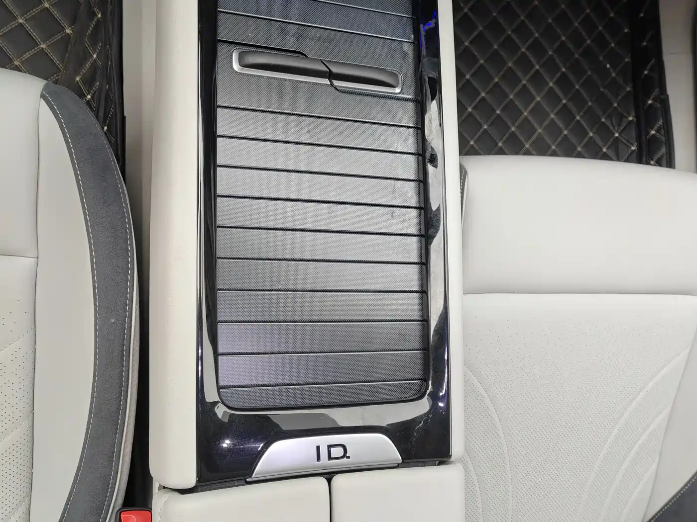 VOLKSWAGEN ID.7 VIZZION