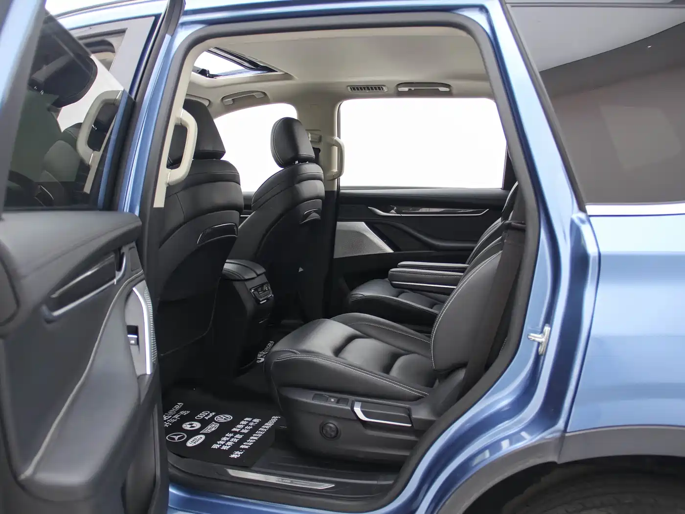 SAIC Maxus D90 2017 2.0T Automatic 4WD Sirius фото 12