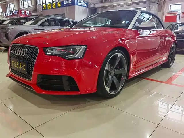 AUDI RS 5