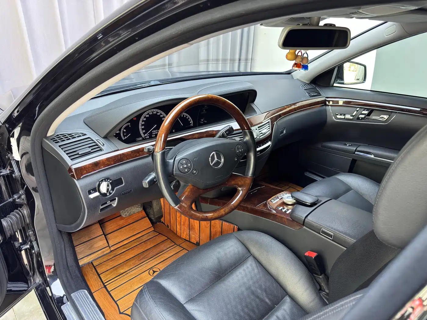 Mercedes-Benz S-Class 2012 S 400 L HYBRID Grand Edition фото 14