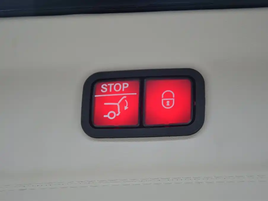 MERCEDES-BENZ MAYBACH GLS