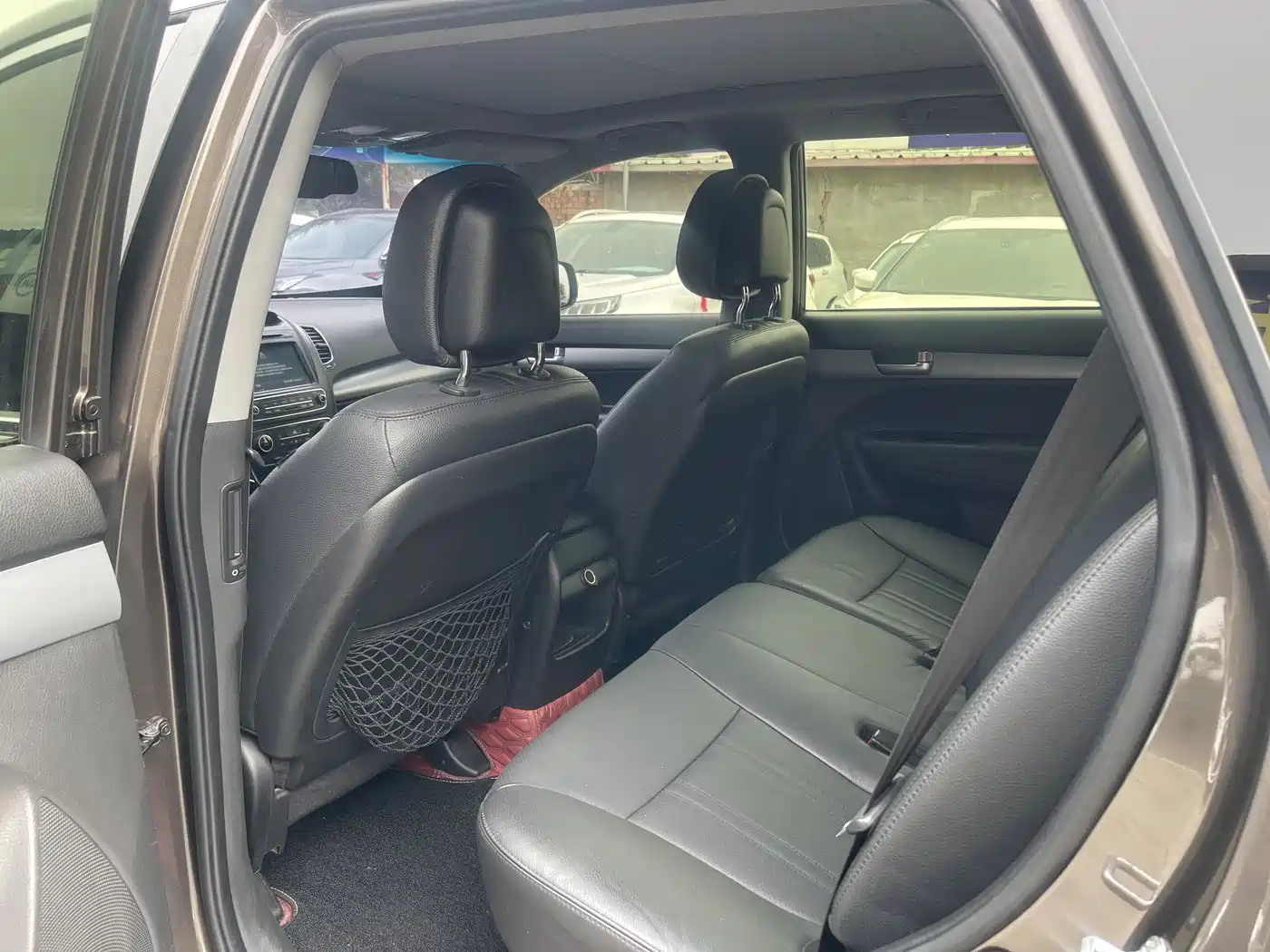 Kia Sorento 2013 2.4L 7-seat Gasoline Supreme Edition фото 4