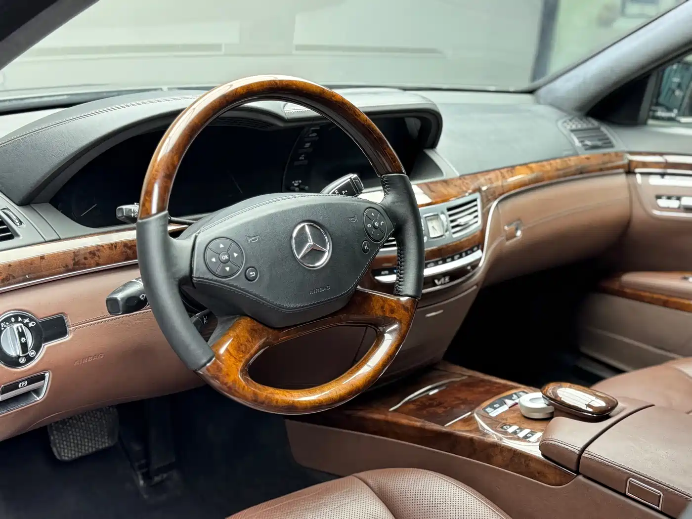 Mercedes-Benz S-Class 2010 S 600 L фото 13