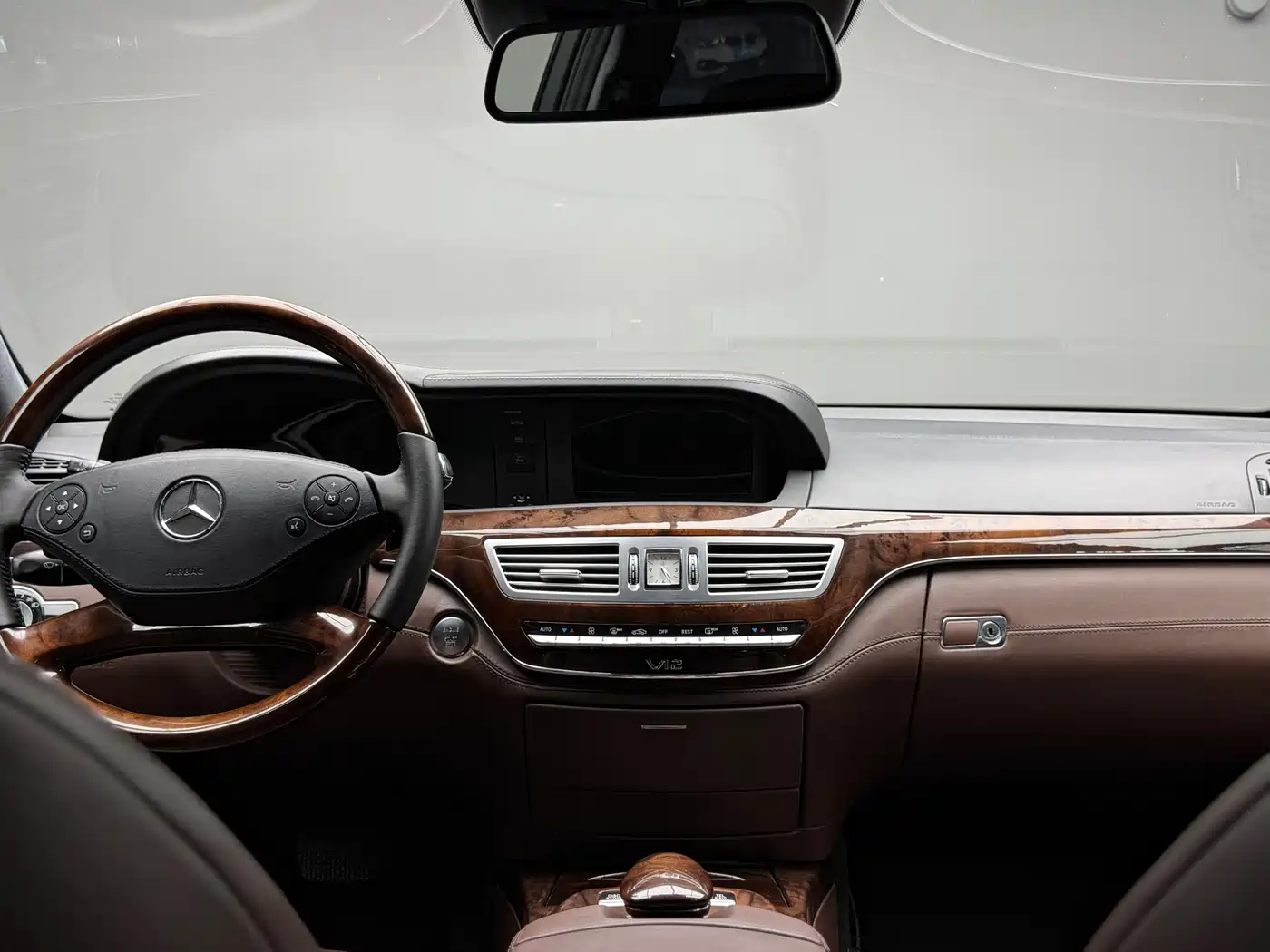 Mercedes-Benz S-Class 2010 S 600 L фото 17