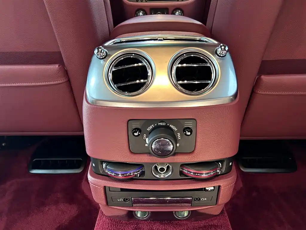 Фото 12 - Rolls-Royce Ghost