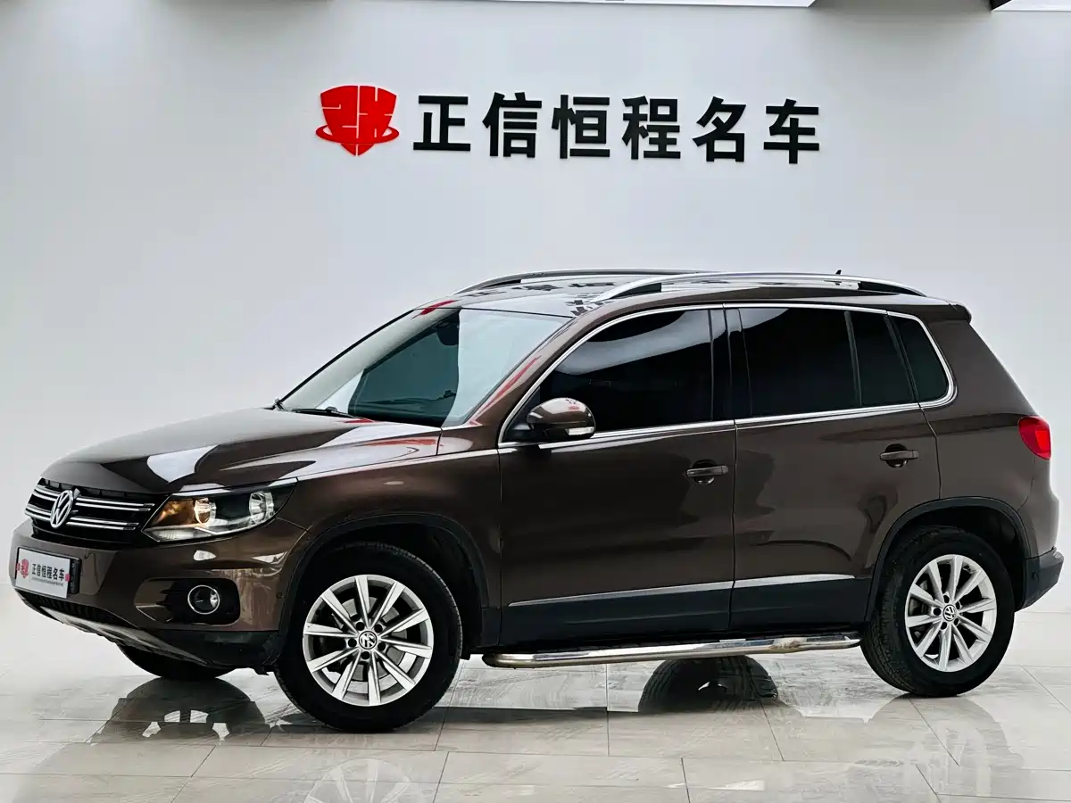 Volkswagen Tiguan 2012 2.0TSI Luxury Edition фото 21