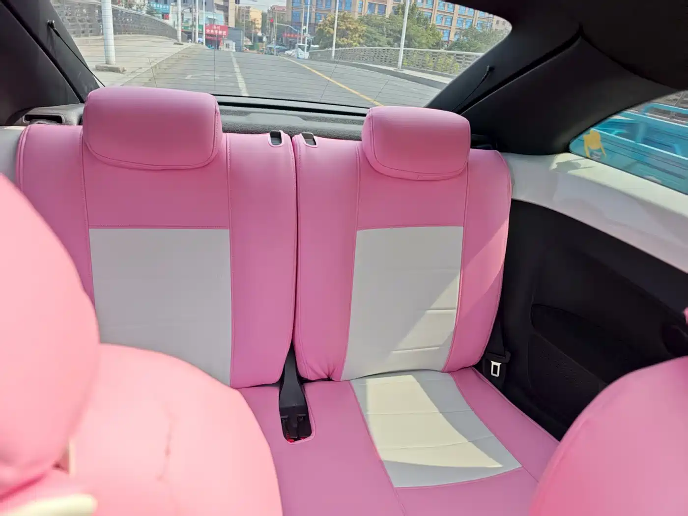Volkswagen Beetle 2014 1.2TSI Comfort Edition фото 9