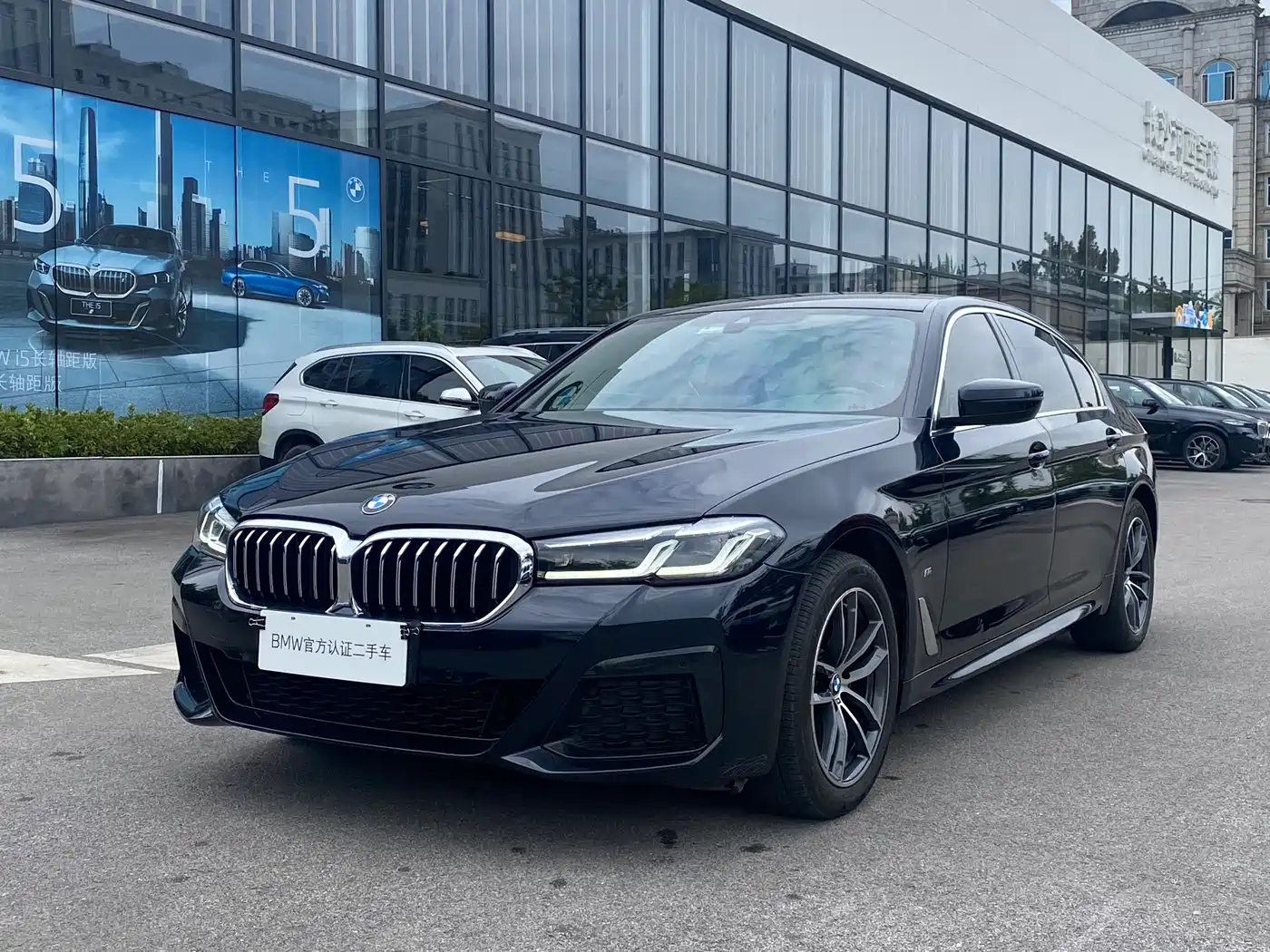 BMW 5 Series 2022 525Li M Sport Package