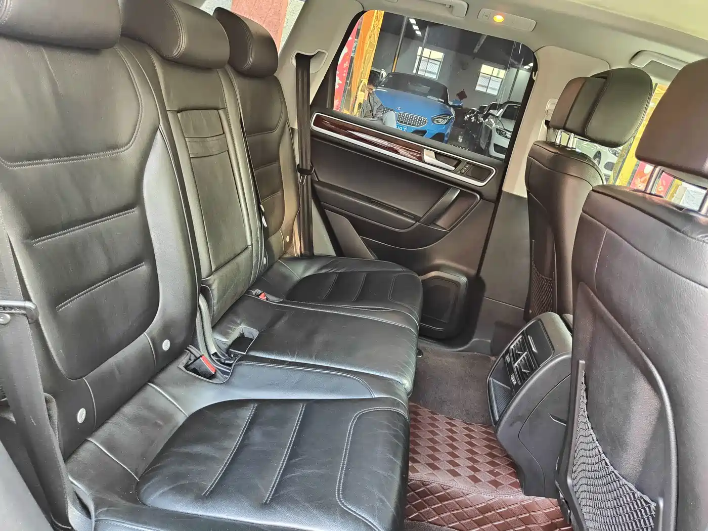 Volkswagen Touareg 2011 3.0TSI Comfort фото 9