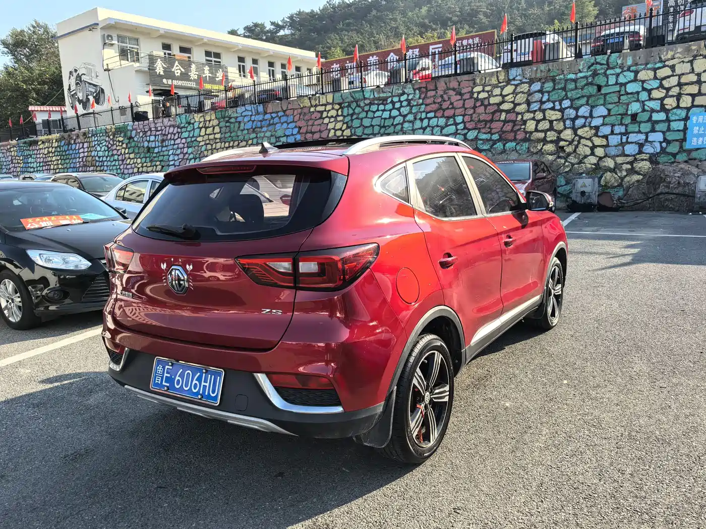 MG ZS 2017 2017 1.5L Auto Premium Internet Edition