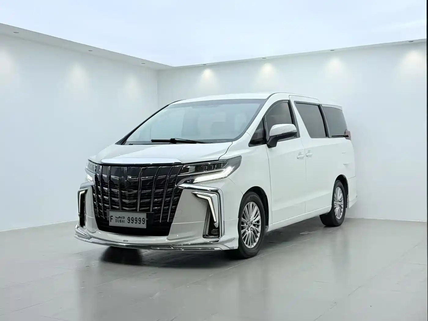 Jiu Long Afei 2017 2.4L Automatic Standard