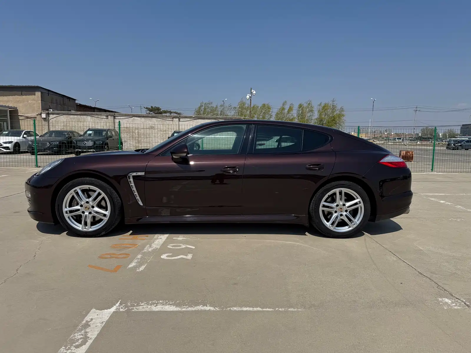 صورة 8 - Porsche Panamera