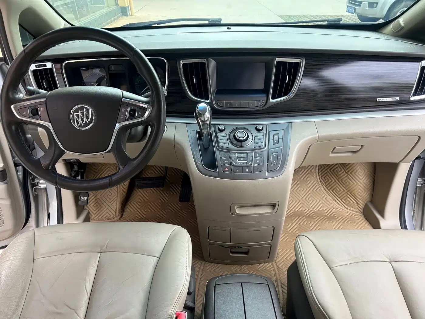 Buick GL8 2011 3.0L GT Luxury Business Elegance Edition фото 12