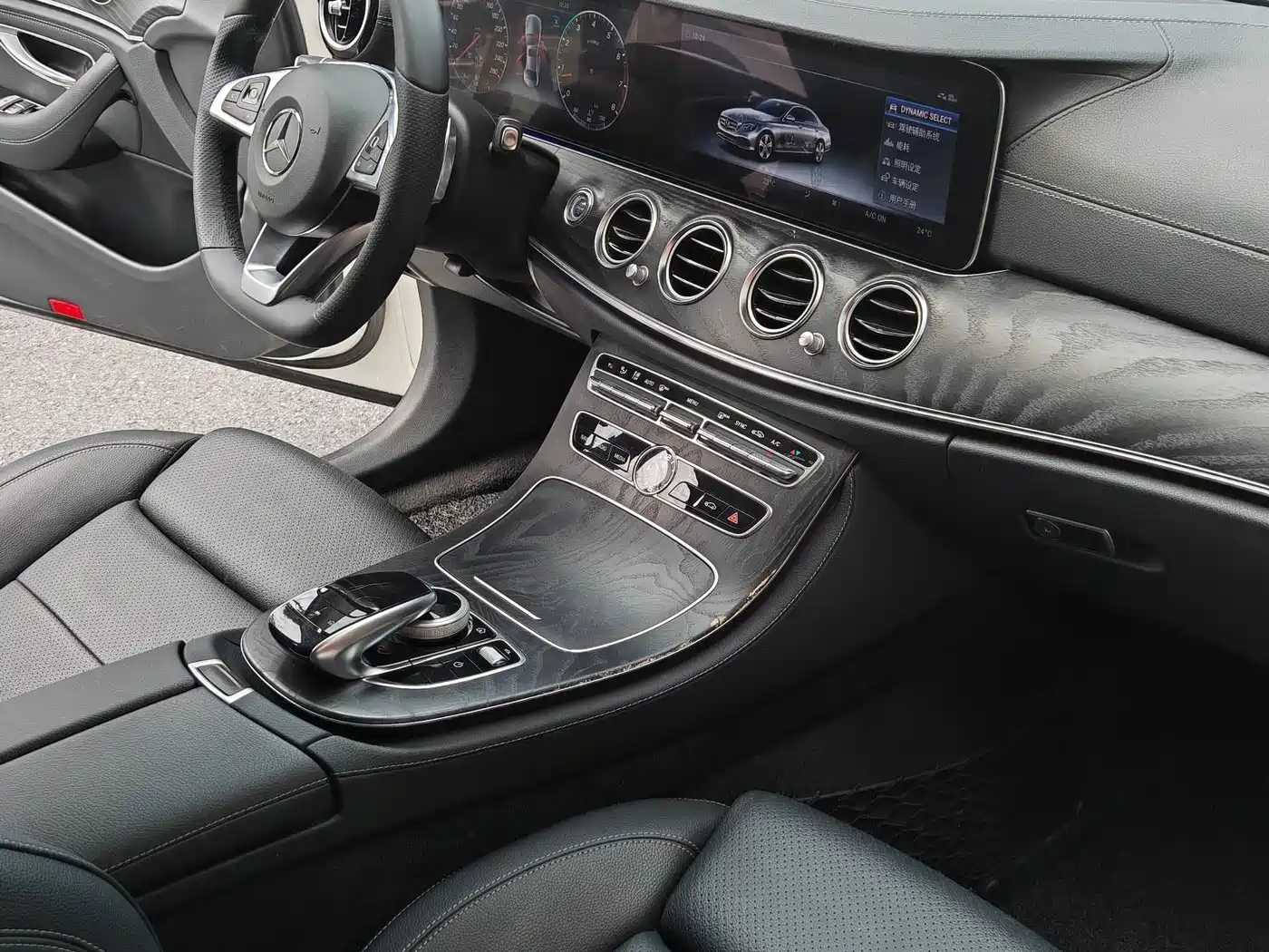 Mercedes-Benz E-Class 2018 E 200 L Sport фото 15
