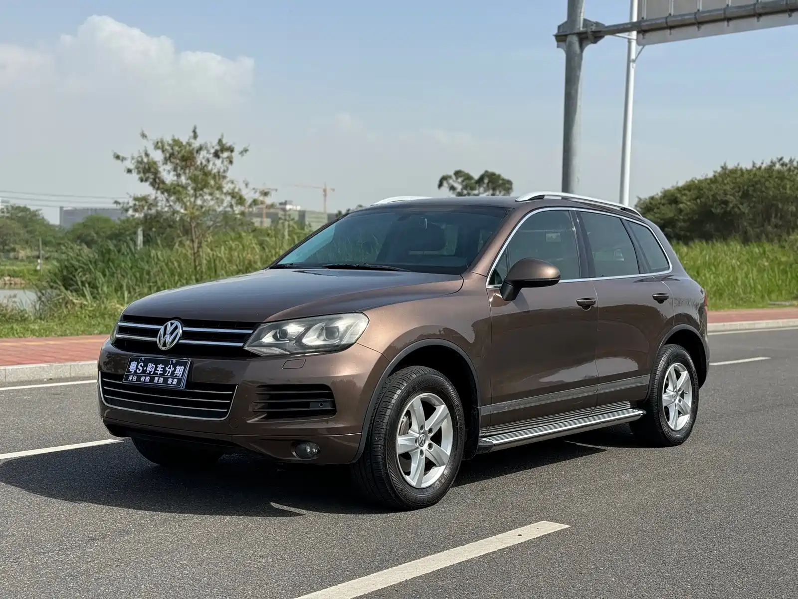 Фото 1 - Volkswagen Touareg