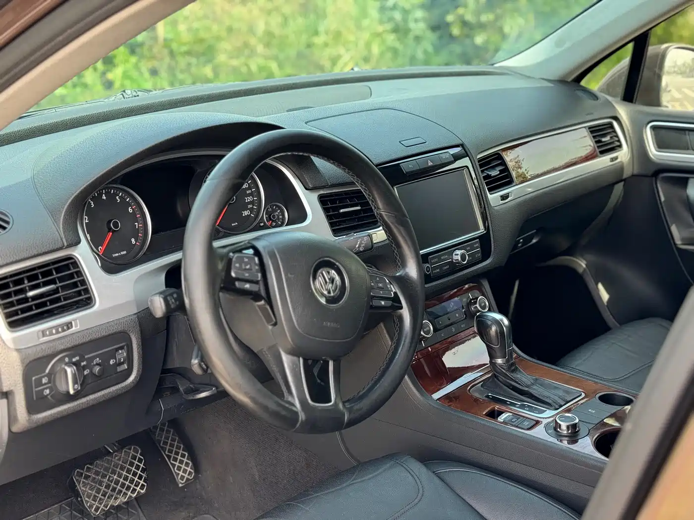 Volkswagen Touareg 2011 3.0TSI Standard фото 12