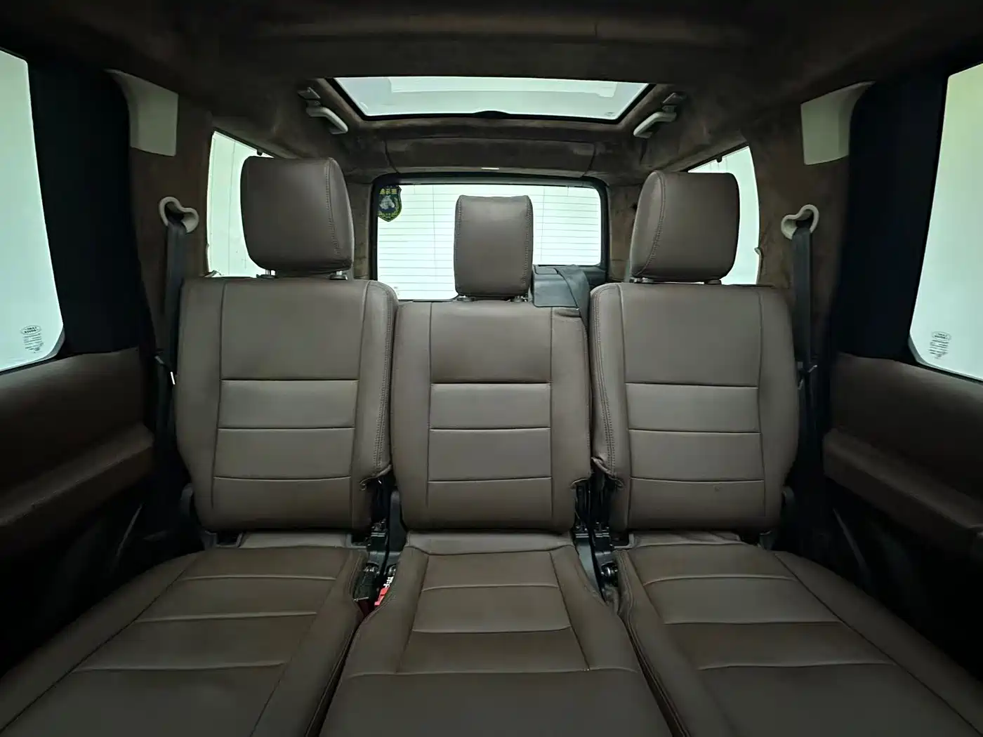 Land Rover Discovery 2010 4.0 V6 HSE Petrol фото 10
