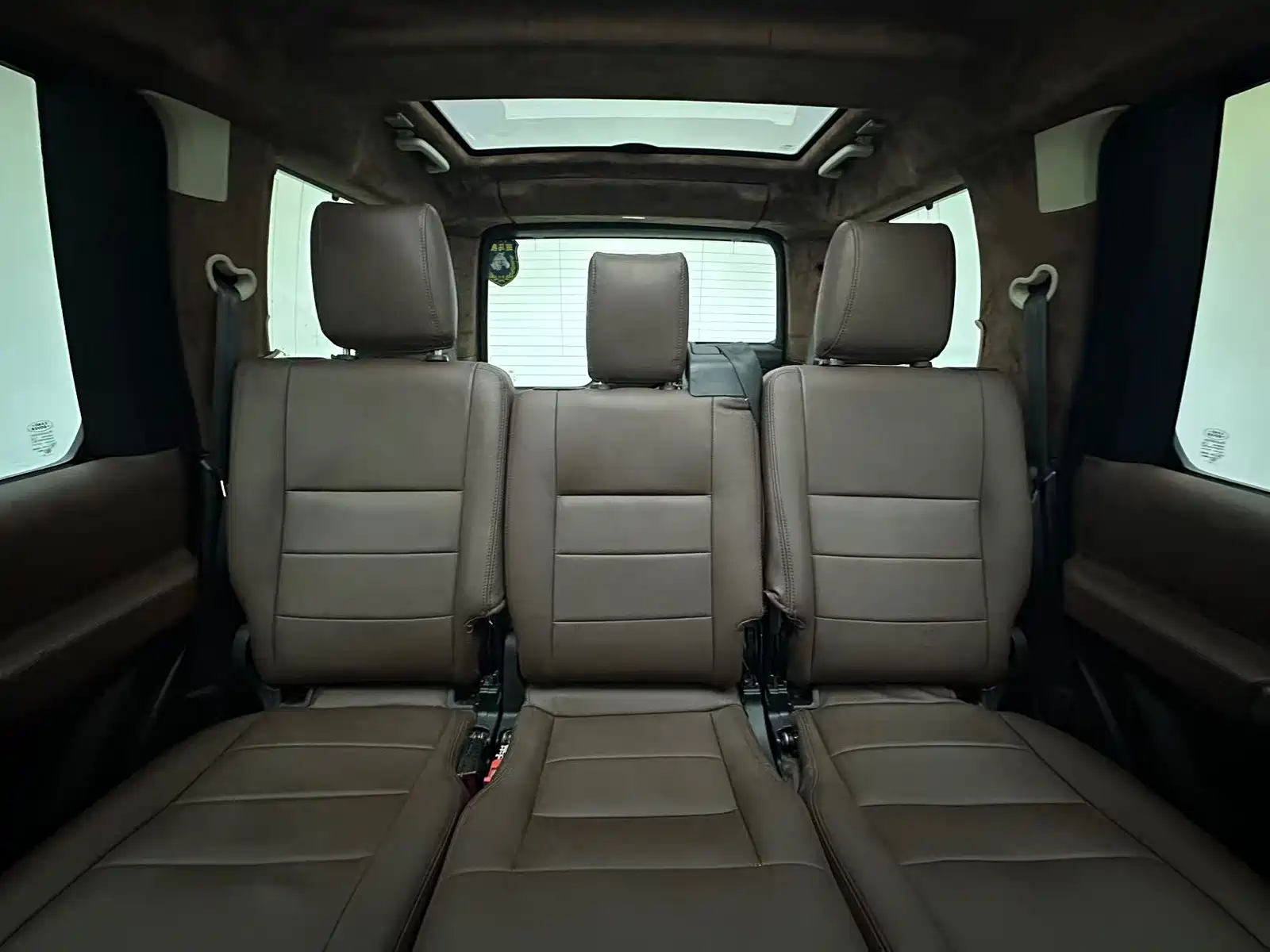 Photo 10 - Land Rover Discovery