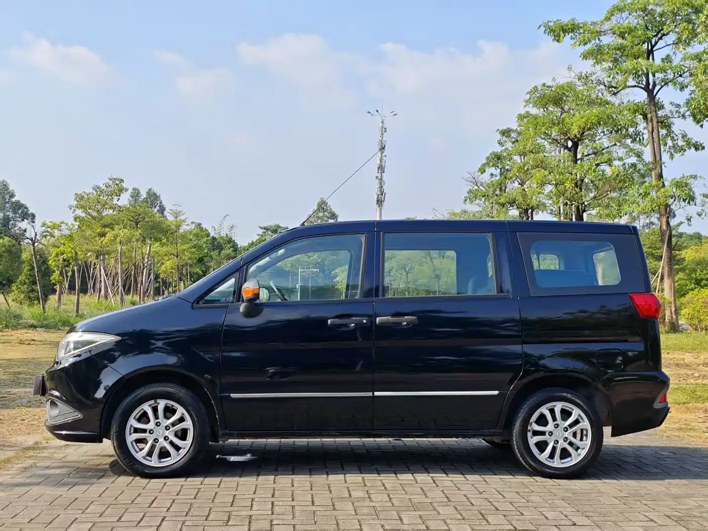 Dongfeng ZNA Shuaike 2016 2016 1.5L Manual Comfort