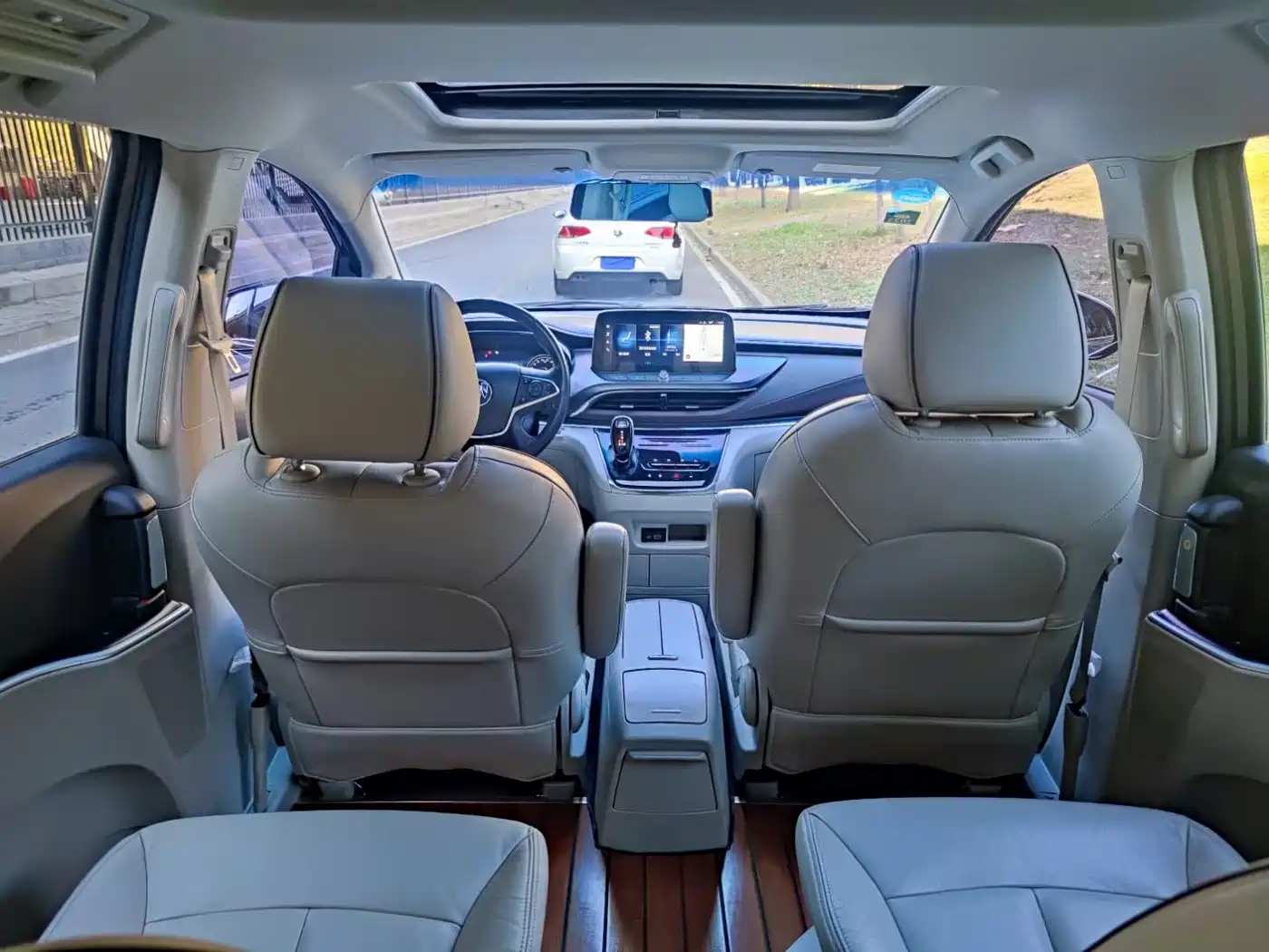 Buick GL8 2020 Model Land Business Class 652T Luxury фото 8