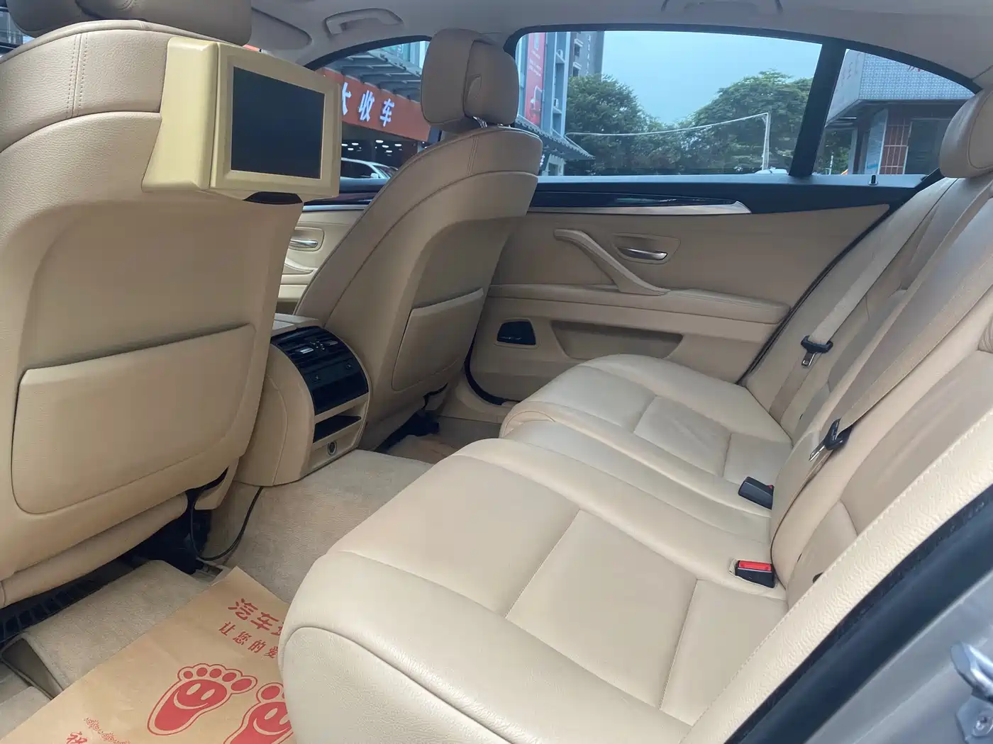 BMW 5 Series 2013 525Li Excellence Edition фото 11