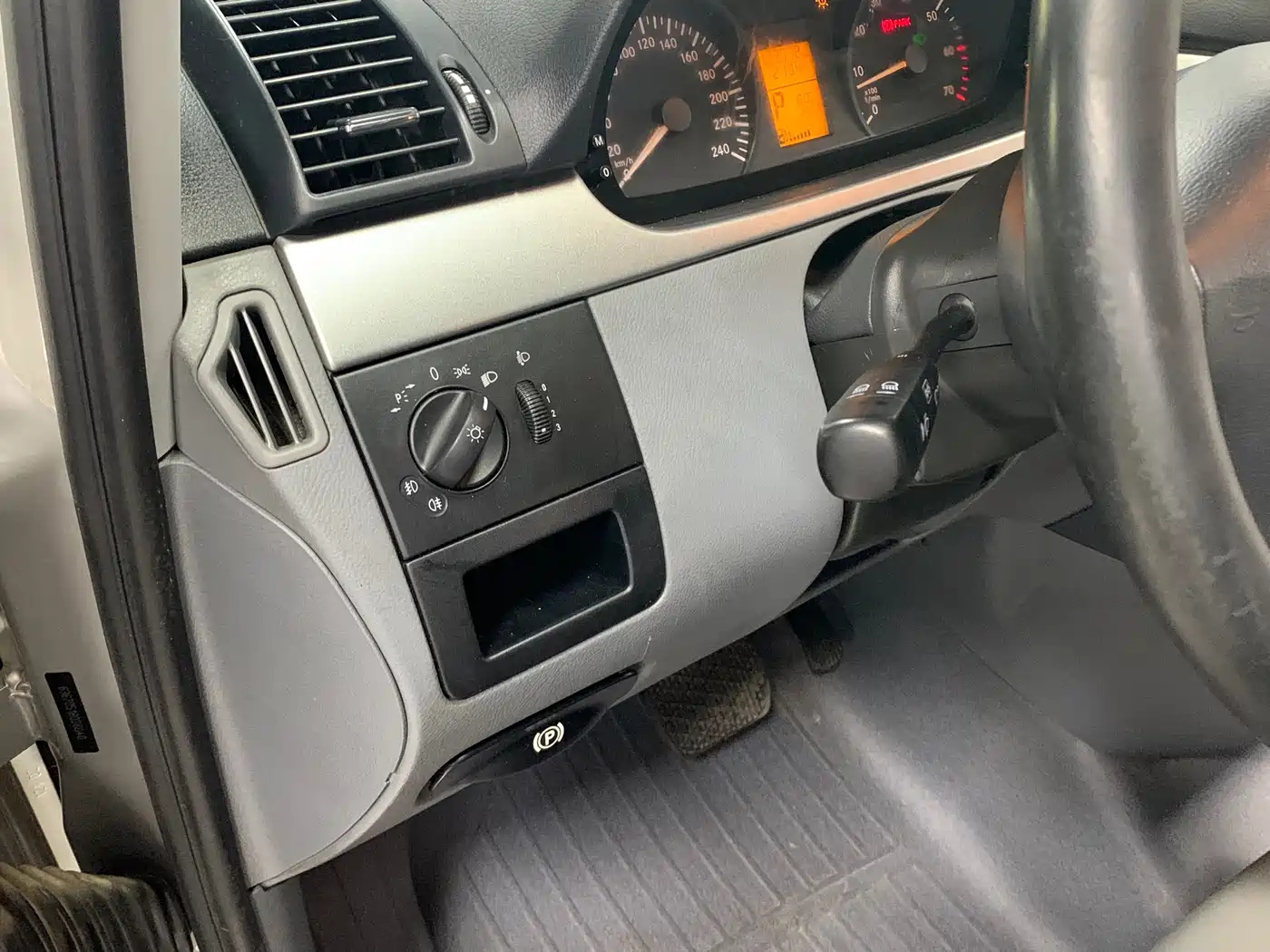 Mercedes-Benz Vito 2011 2.5L Elite Edition фото 9
