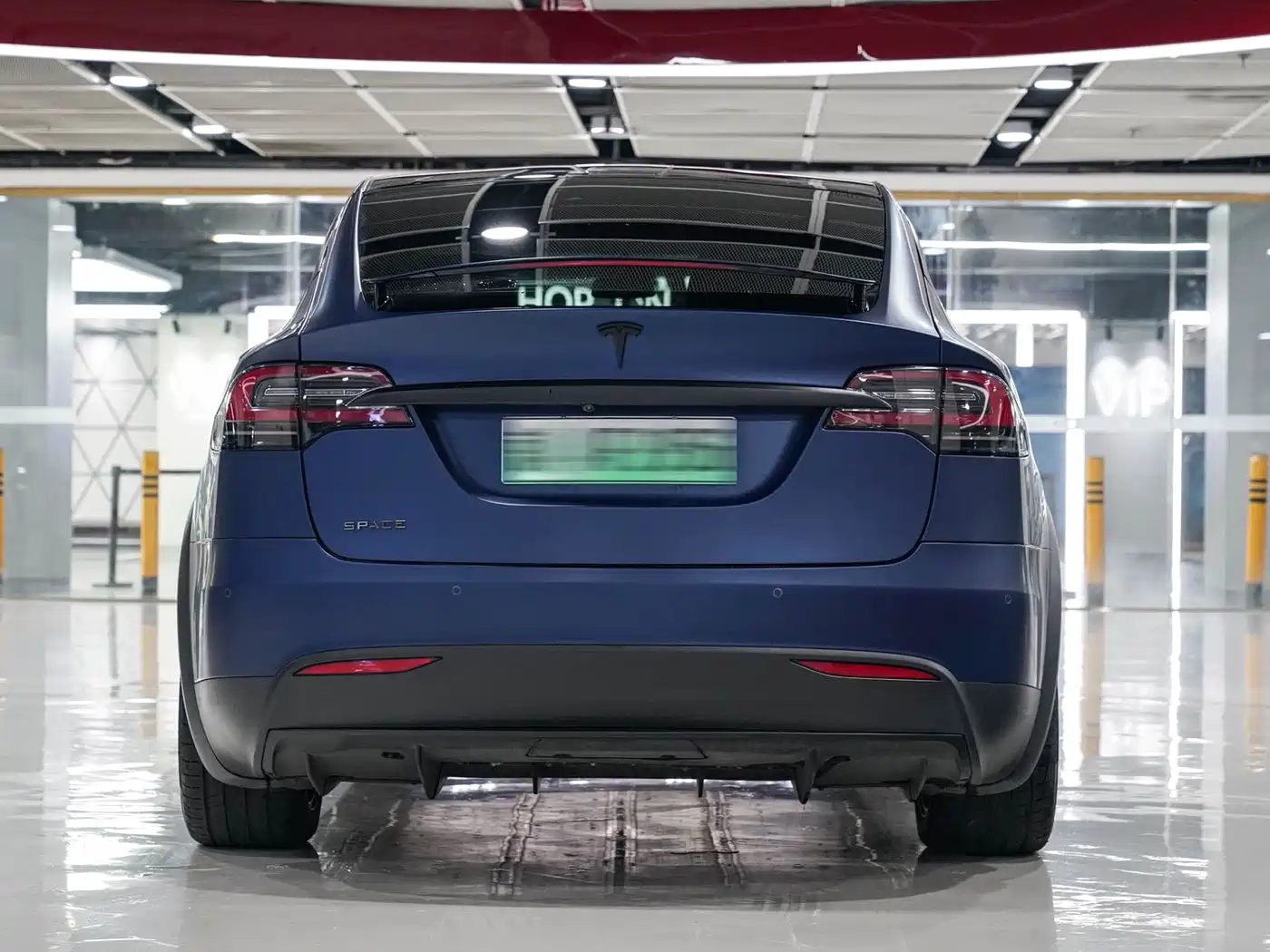 TESLA MODEL X
