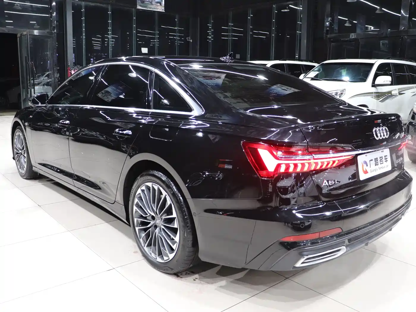 Audi A6L New Energy 2020 55 TFSI e quattro фото 16