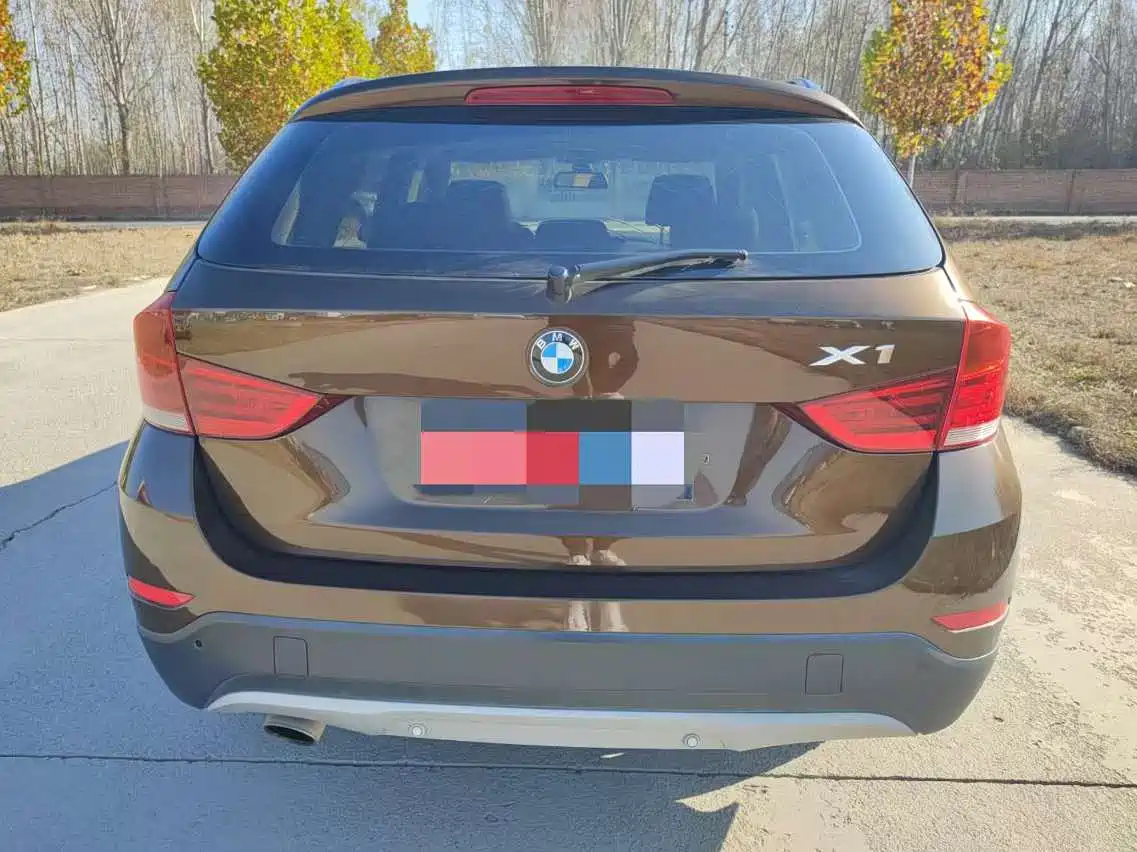 BMW X1 2013 sDrive18i Fashion фото 5