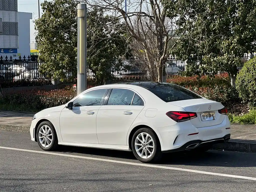 MERCEDES-BENZ A CLASS