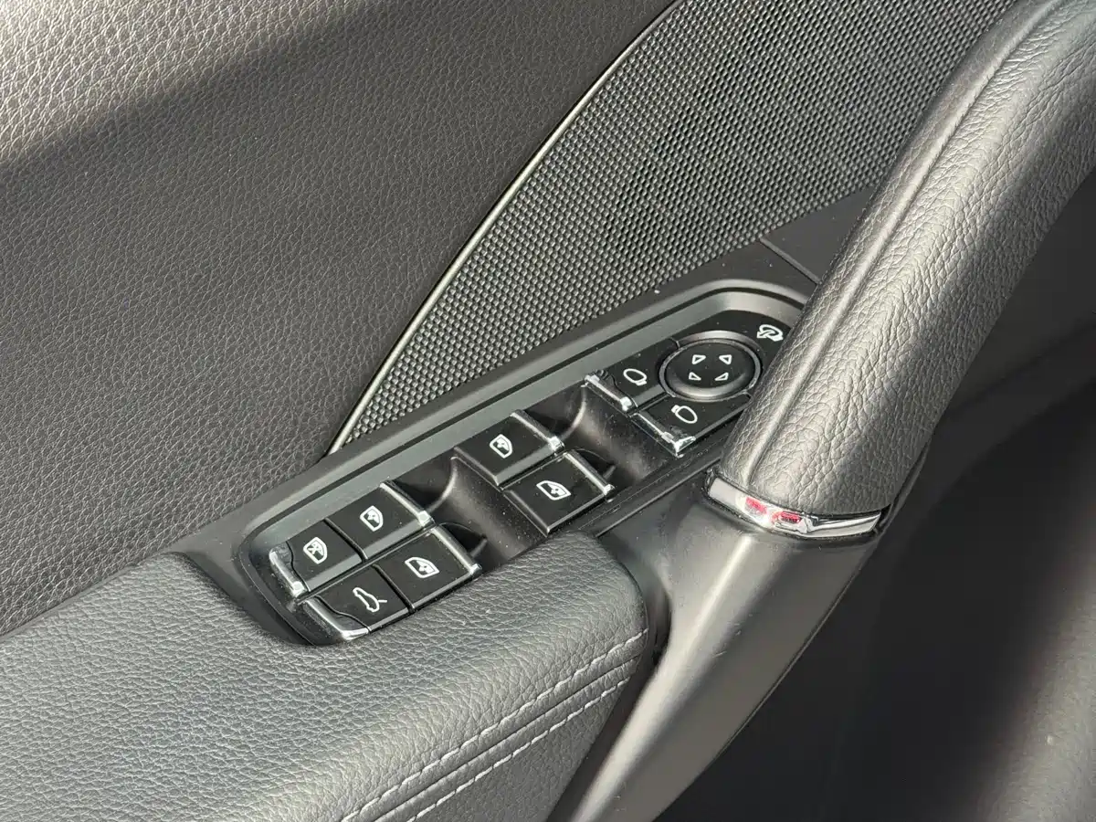 Porsche Cayenne 2015 Cayenne S 3.6T фото 25