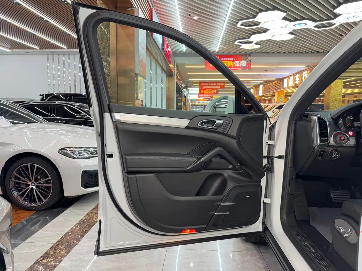 Porsche Cayenne 2015 Cayenne S 3.6T фото 17