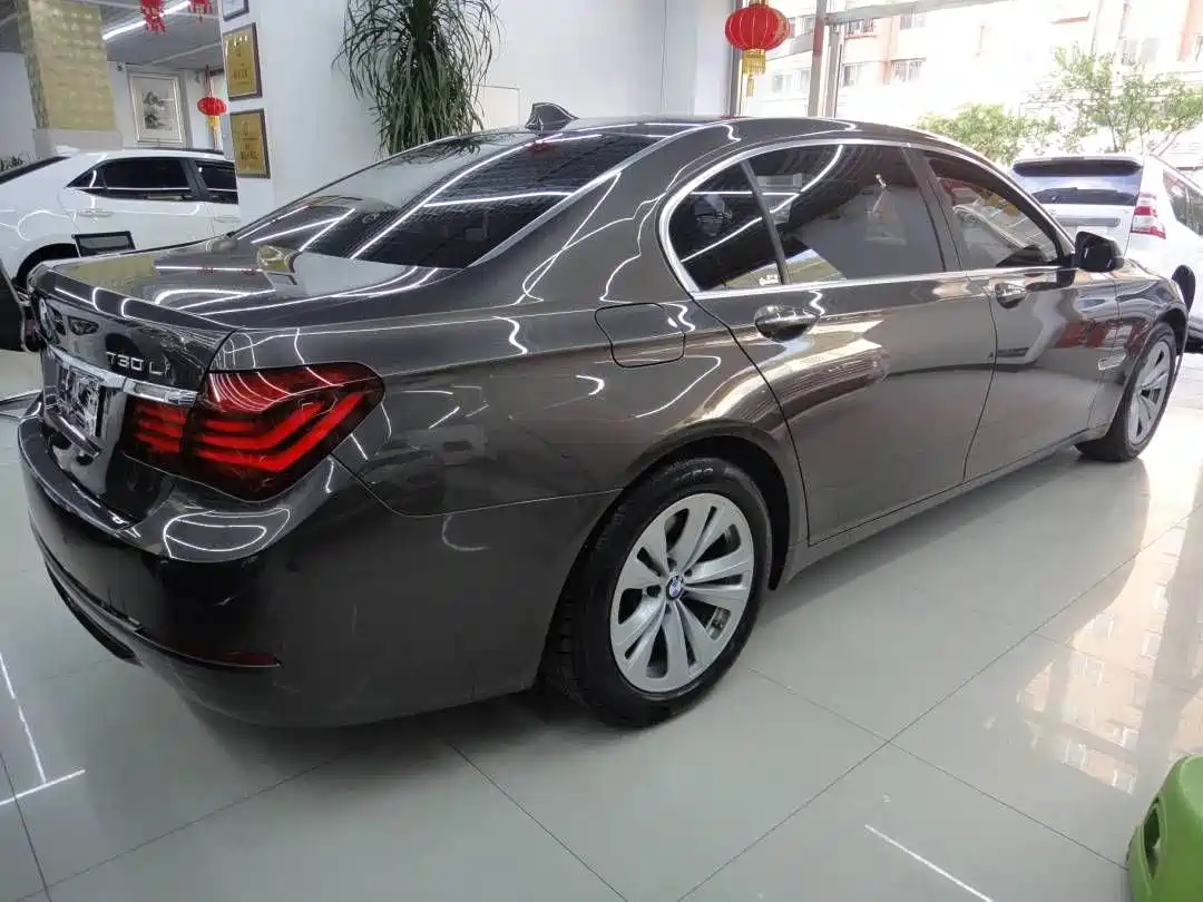 BMW 7 Series 2013 Model 730Li Leading фото 6